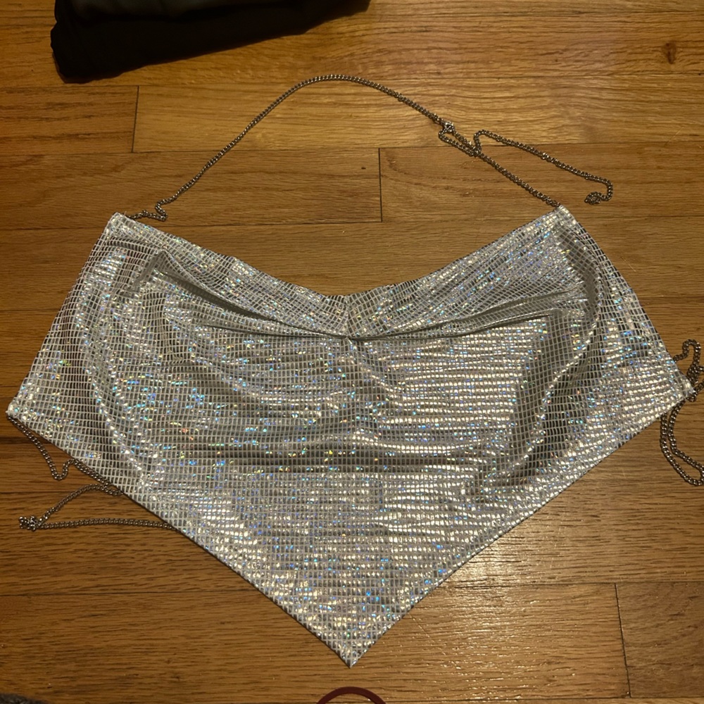 7 SHEIN tank tops. All are mediums and in great quality!
